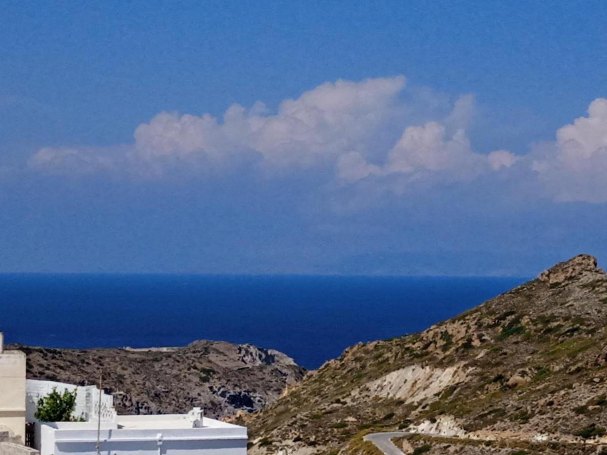 Stilvi Milos Plaka  Exteriör bild